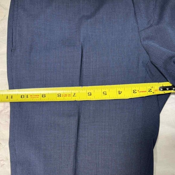 Calvin Klein Navy Blue Wool Two-Piece Suit - 36R & 30x30 - Picture 10 of 12